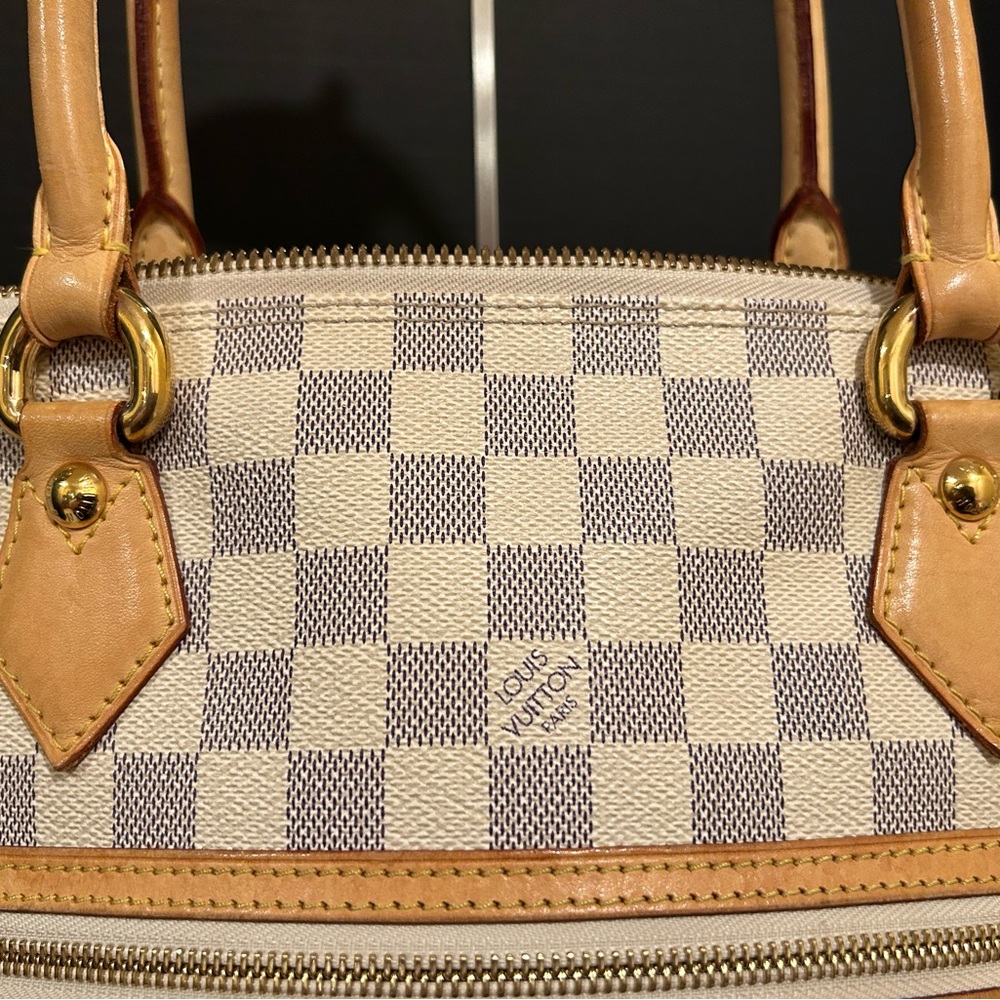 Louis Vuitton Saleya GM Damier Azur EUC / W/COA - Picture 2 of 15